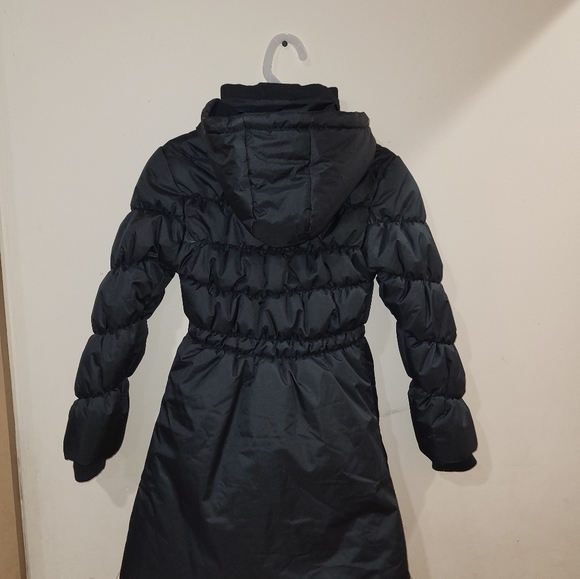 Girls winter coat. Size 6. Color Black ⚫️.  Company Arctic Pole. For 6 year girl - Picture 2 of 8